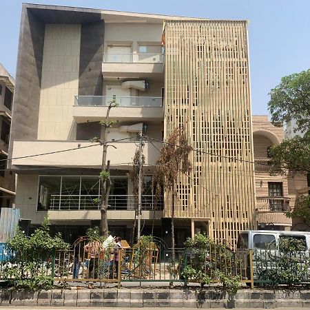 Hotel Leo Saffron - Pitampura デリー エクステリア 写真